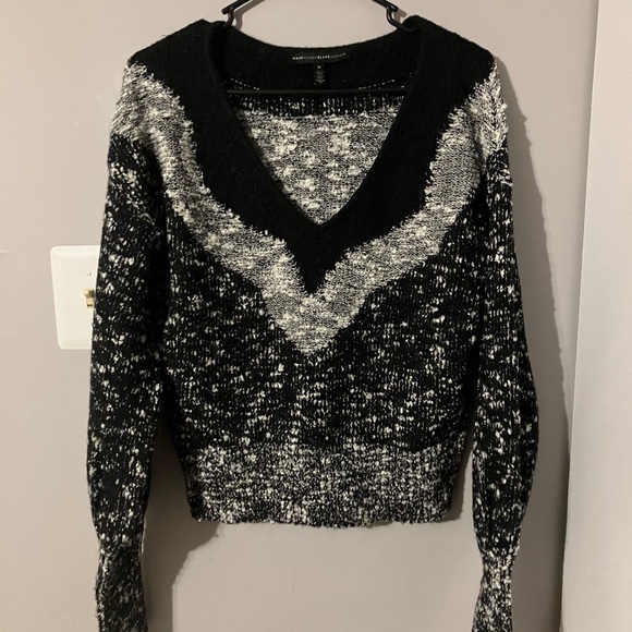 White House Black Market V-Neck Sweater in Black and White - Picture 1 of 4